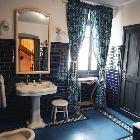 Casa Puebla Historia Y Elegancia Onís
